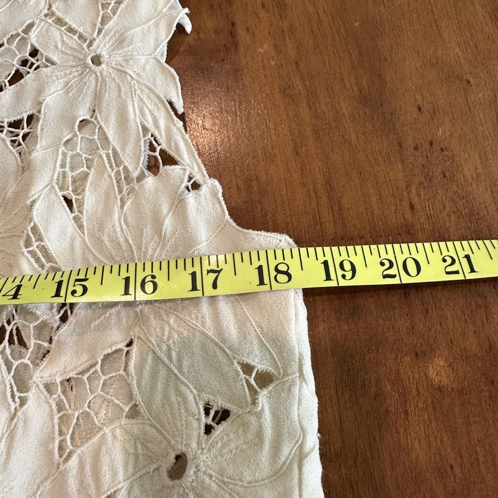 Vintage 70s Lace Floral Cropped Vest Women's Medium Boho Kitschy Flower Child - Picture 3 of 10